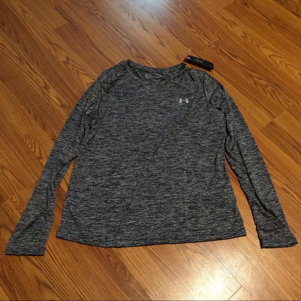 Women’s Under Armour long sleeve